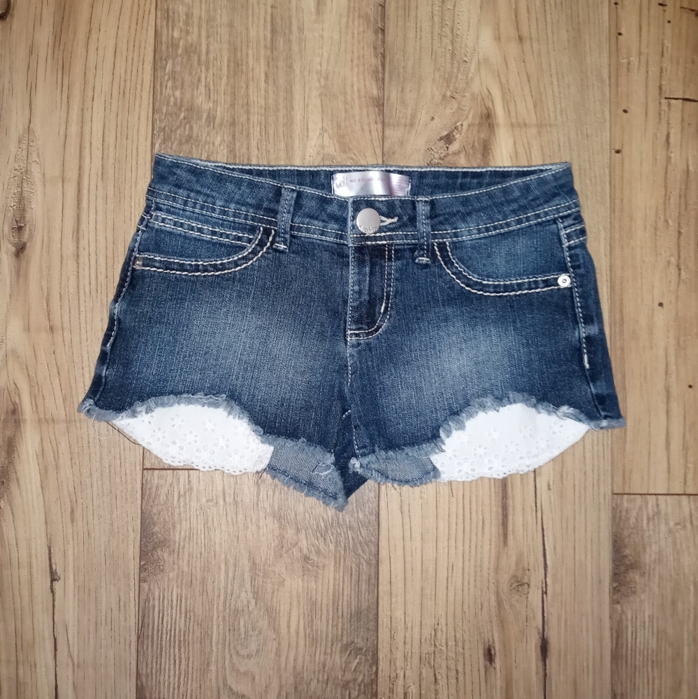 No Boundries Exposed Pocket Jean Shorts